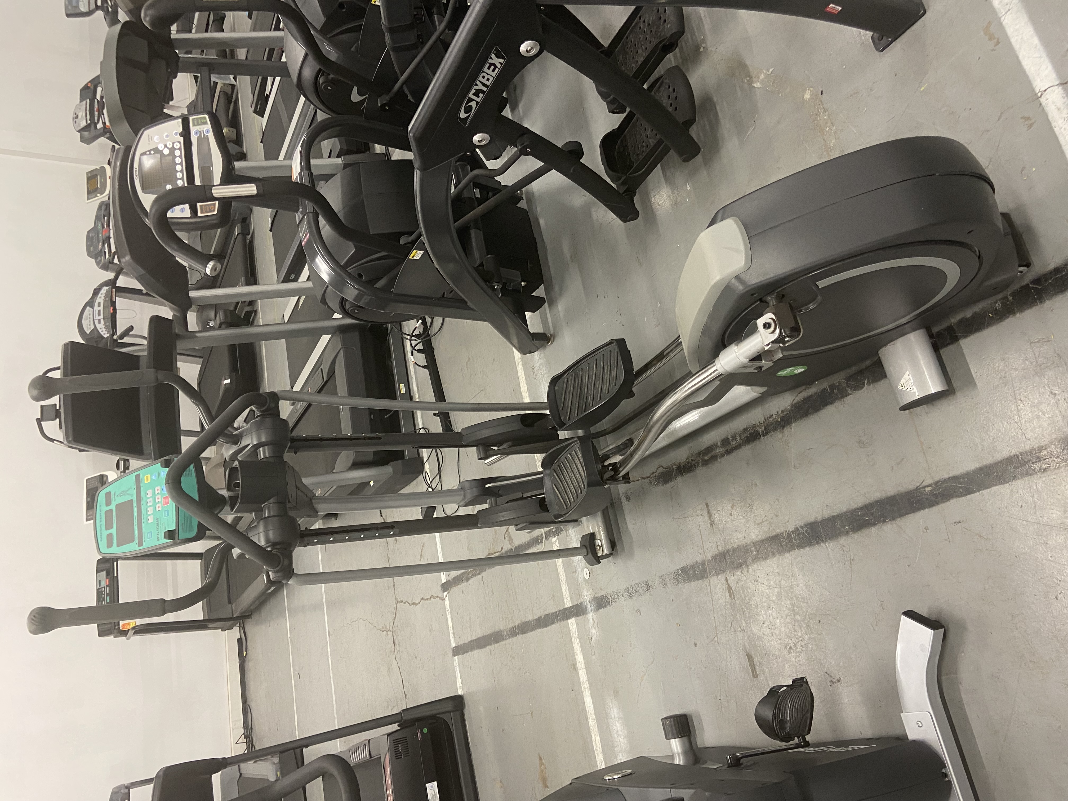 Used SportsArt Green Series HF-XT9800-G Elliptical