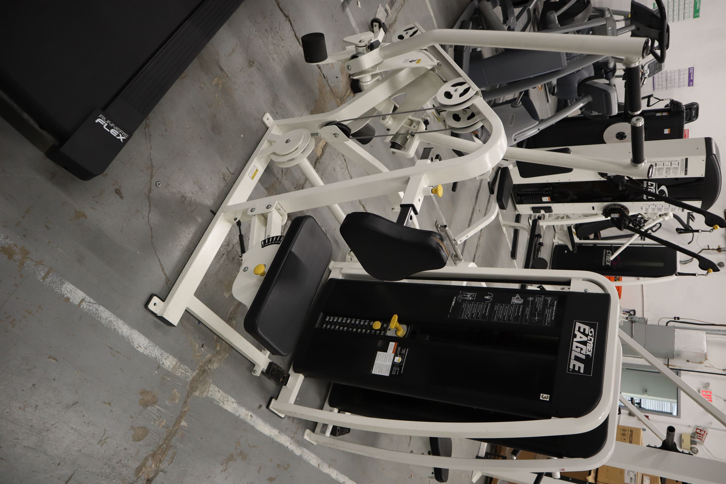 Used Cybex Cybex Eagle Chest Supported Incline Pull Back 1102091 Strength System